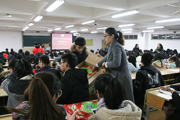 C:\Users\LENOVO\Desktop\经管学院 171214 考研激励大会\  (2).jpg